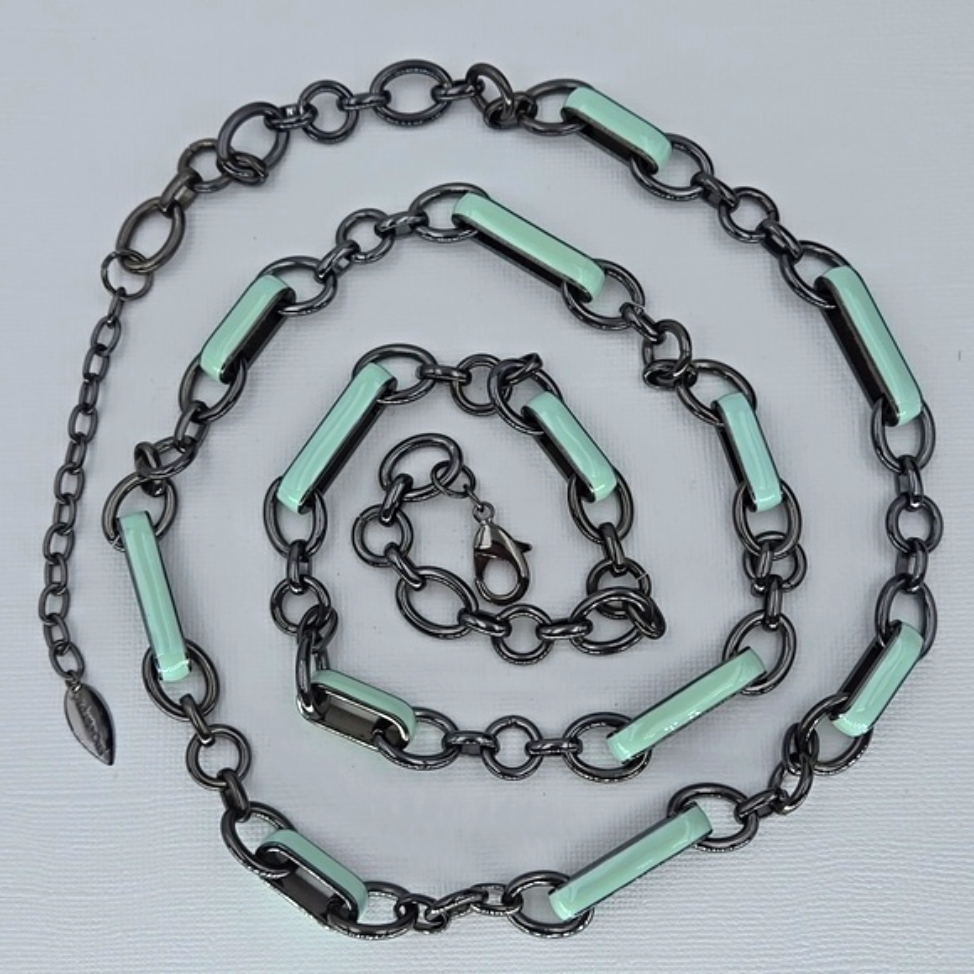 Coldwater Creek Mint Green Black Links Necklace 26$